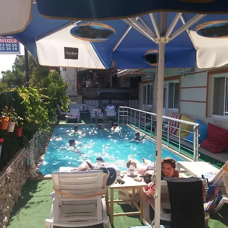 Uc Mevsim Ξενοδοχείο 3*